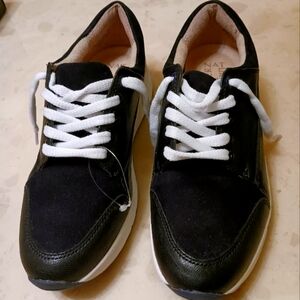 Black Women's Sneakers Never Worn, To Small For Me.